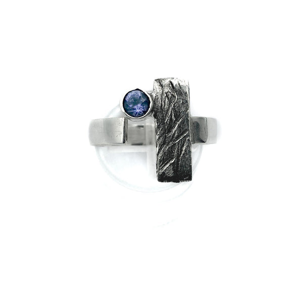 blue iolite ring, silver ring, geometric ring, rectangle ring