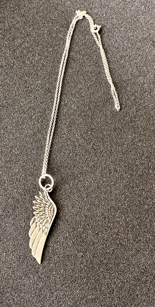 silver angel wing necklace 