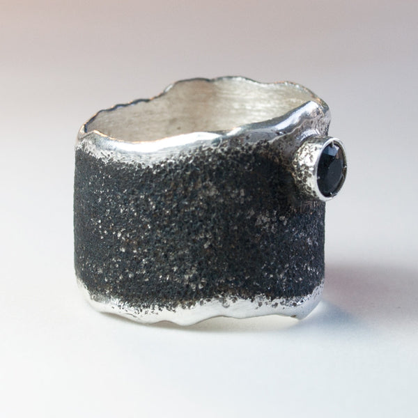 black and silver ring, wide silver ring with black gemstone 