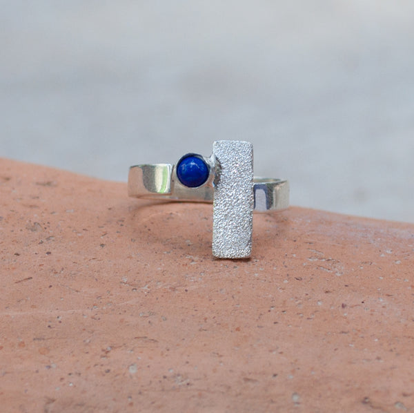 blue lapis silver ring, modern silver ring, geometric ring, blue stone ring 