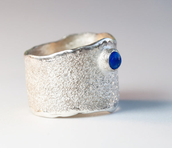 Blue lapis Wide Silver ring, blue lapis Solitaire ring rough textured wide ring 