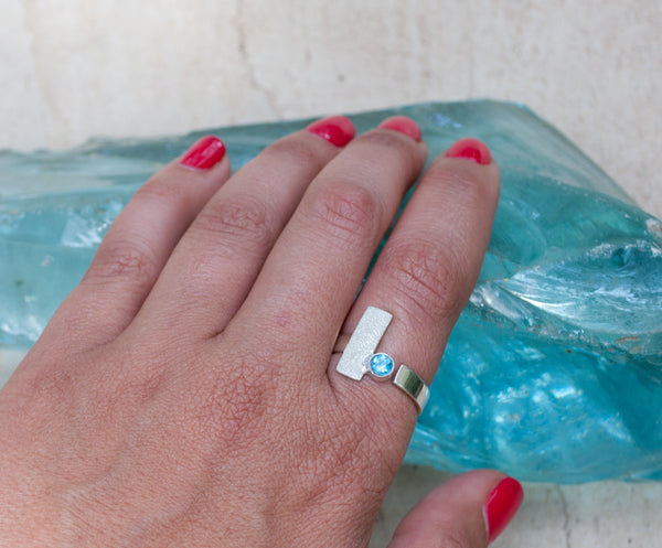 Blue topaz ring, November birthstone ring, geometric silver ring, blue stone ring 