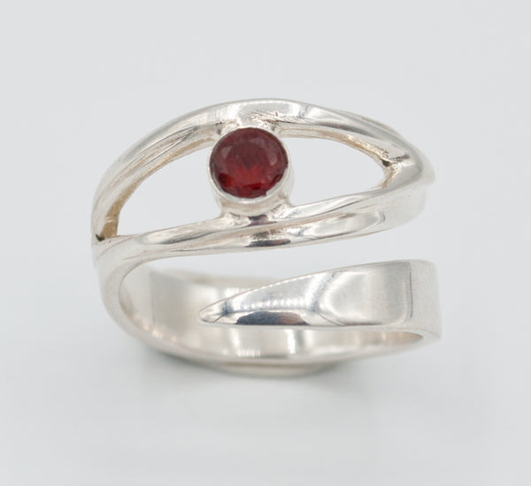 red garnet silver ring, January birthstone, eye ring, red stone ring 