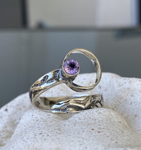 silver ring, handmade silver ring, amethyst silver circle ring 