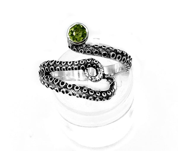 octopus silver ring, peridot ring, tentacle ring, silver adjustable ring, August birthstone ring 