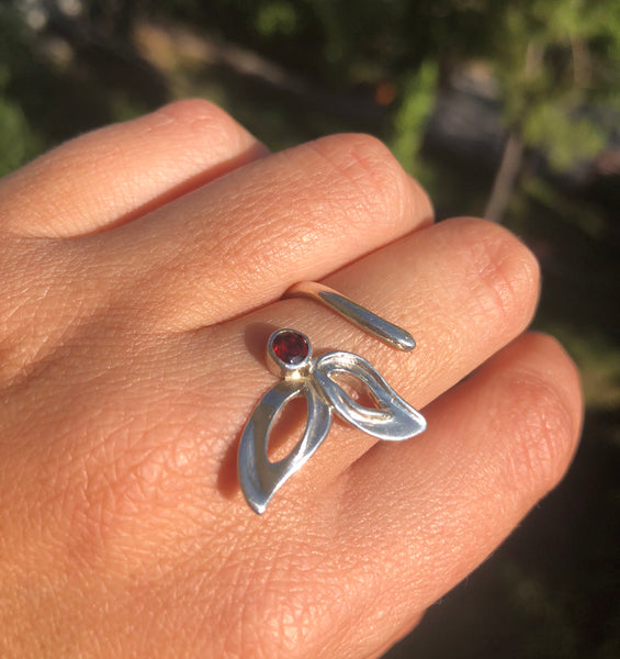 Flower ring silver, silver flower red garnet gemstone 