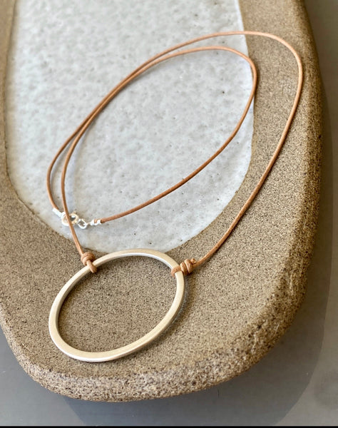 Circle necklace silver 