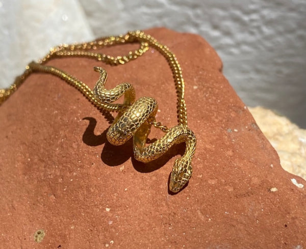 gold snake pendant 