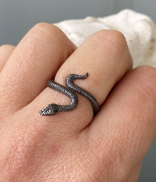 Black snake ring, silver adjustable snake ring 