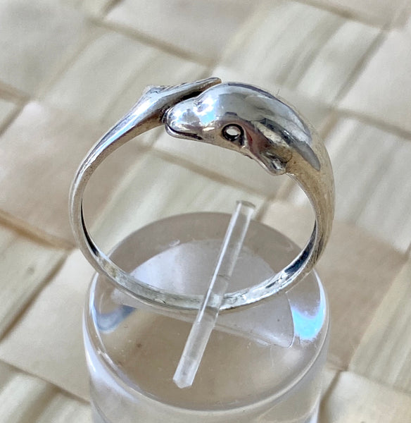 Dolphin ring, silver dolphin ring, handmade dolphin ring 