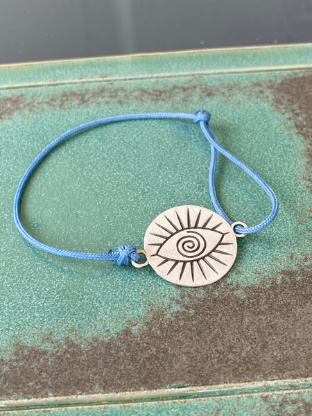 Silver evil eye bracelet 