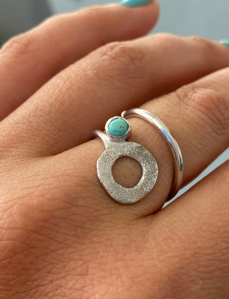 turquoise silver ring, open circle ring, turquoise stone ring, modern geometric silver ring