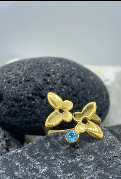 Women’s fashion ring gold butterfly ring