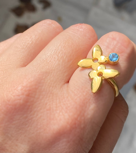 Women’s fashion ring gold butterfly ring