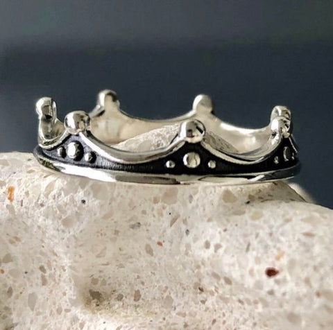 Silver crown ring, black and silver crown ring 