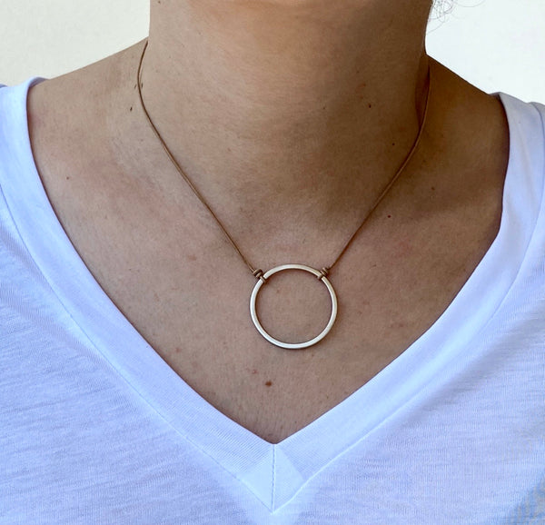 Circle necklace silver 