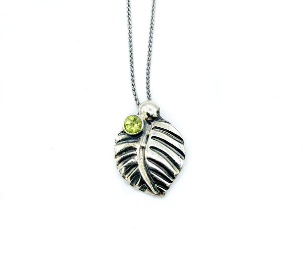 leaf pendant, peridot gemstone silver pendant with silver chain 