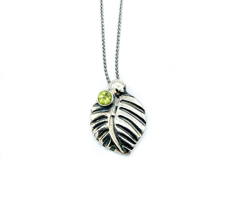 leaf pendant, peridot gemstone silver pendant with silver chain 