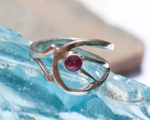 Pink tourmaline silver ring, pink stone ring, modern silver ring 
