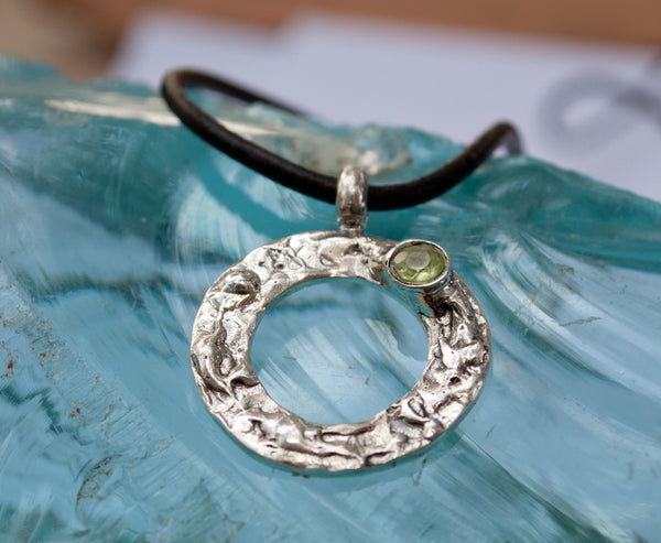 peridot silver pendant, karma pendant, geometric circle pendant, peridot pendant 