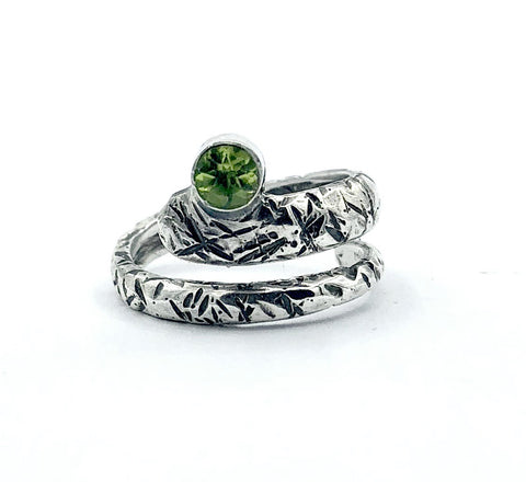 snake ring, peridot ring, green stone ring, August birthstone ring 