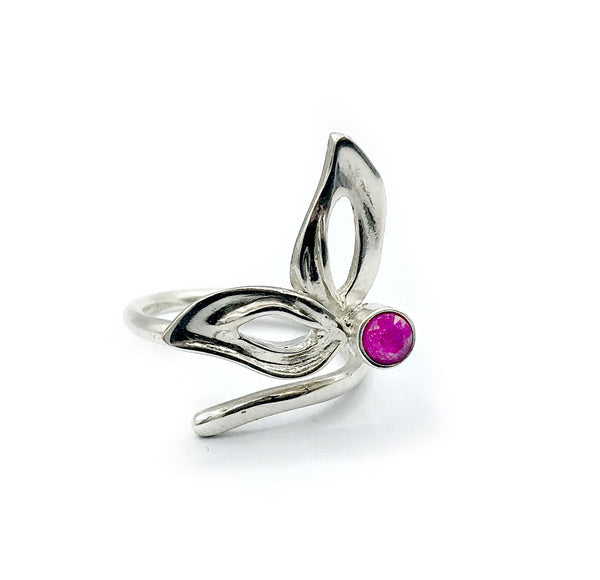 flower ring, ruby silver ring, one size fits all ring, modern ring 