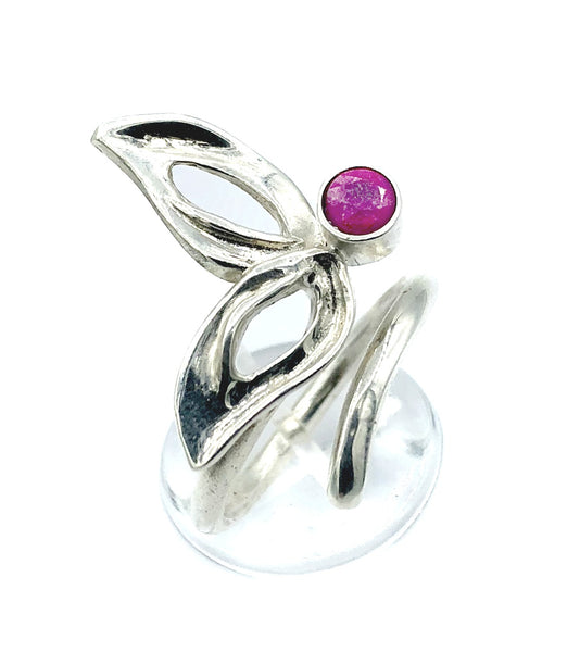 flower ring, ruby silver ring, one size fits all ring, modern ring 