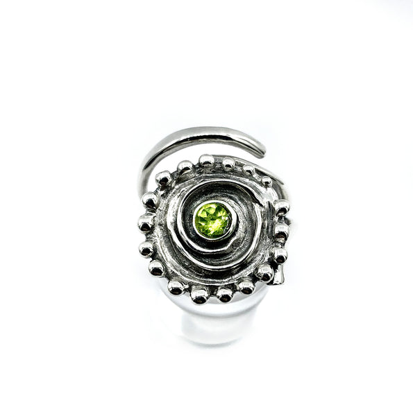 large Sun ring, swirl ring, large silver sun ring peridot ring 