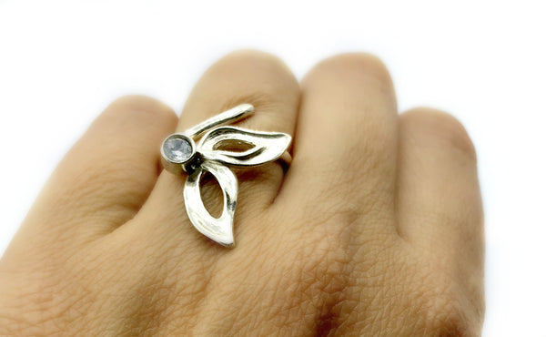 flower ring, zircon silver ring, one size fits all ring, modern ring 